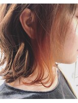 エミュー(emue) さりげなく♪イヤリングカラー暖色オレンジ外ハネボブディ