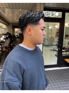 ウェルネス(Wellness) スパイラルツーブロックマッシュアップバングコンマヘア37