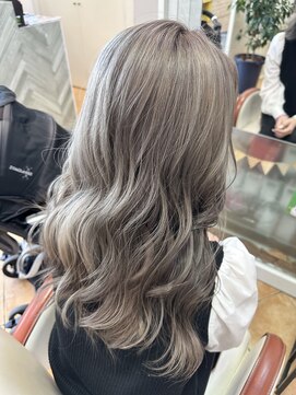 パリスパリ 西条店(PARIS PARI) シルバーアッシュカラー