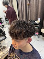 アイズ 海老名(AIZU)&nbsp;ツイストスパイラルパーマ　ソフトツイスト　ピンパーマ　眉毛