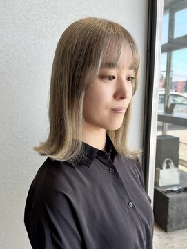 ビーヒアナウ 金沢県庁店(BE HERE NOW) 【ミディアムボブ×くすみベージュ】
