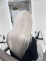 アイセ(I.se Eir TOKYO)&nbsp;ホワイトカラー/ダブルカラー/ブリーチ/レイヤーカット/西葛西