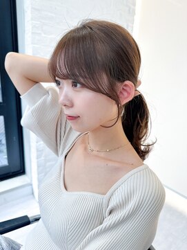 プラチナ(PLATINA) 顔周りレイヤー小顔カット後れ毛ヘアアレンジ表参道くびれヘア