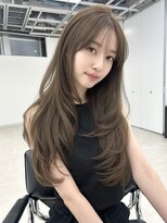 ユーフォリア 渋谷グランデ(Euphoria SHIBUYA GRANDE)&nbsp;オリーブベージュ赤み消しカラーレイヤーカット