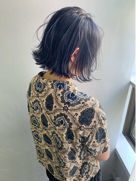 クラン(clan) 外ハネミディマニッシュショートくびれセミディ
