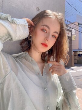 サングース(Sungoose) sungoose　ショートボブニュアンスカラーセンターパート