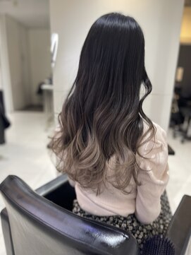 アライブ ハラジュク(ALIVE harajuku) ホワイトベージュグラデーションカラーryota