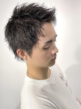 クオンヒール 淀屋橋店(QUON HEAL) スペインカール/スパイキーショート/フェザーパーマ/フェード×