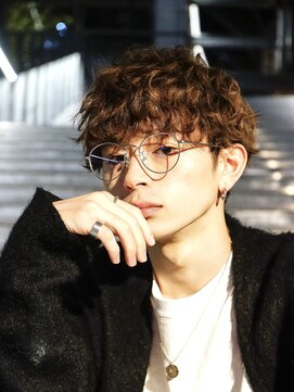 ゴールドシブヤ(GOALD SHIBUYA) #センターパートウルフ　波巻きスパイラル　ツイストスパイラル