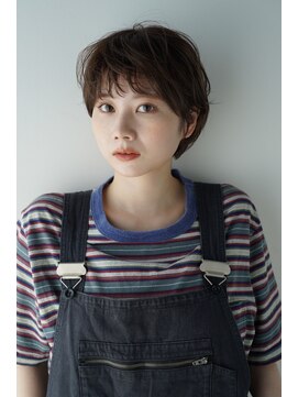 トキ(toto toki) ラフな動きの浮遊感マッシュショート。