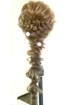 メゾン ドゥ ジェメシェラ(Maison de gemeshe'ra) J i_yeong's hair dressing 絶対可愛い揺れ髪下ろし