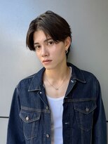 トルネード(TORNADO)&nbsp;メンズショートフェザーパーマセンターパート暗髪K20251204