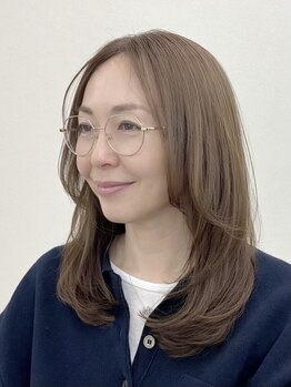 ブラウン(Brown)の写真/髪と頭皮に優しい薬剤を使用しているから、繰り返しの白髪染めでもダメージレスで艶やかな仕上がりに！