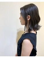 アルティーナプライベート(altina PRIVATE)&nbsp;グレージュカラー×外はねミディアム