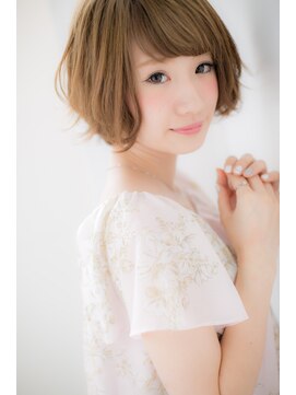 ローレン(LOREN) ~RUCE~顔周りの絶妙カットで小顔!女の子っぽいショートボブ♪