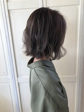 レイア(Leia) ラベンダーアッシュぼぶ