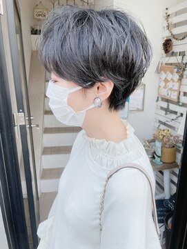 エミス バイ メルト 吉祥寺(emis by melt) 【二階堂光孝】グレージュ小顔マッシュショート丸みパーマ透明感