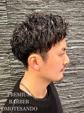 プレミアムバーバー 表参道店(PREMIUM BARBER produce by HIRO GINZA) スパイラルパーマ×ツーブロック×アップバング×バーバーヘア