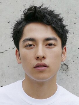 ウェイビーエフティフィフス 横浜西口(WAVEY ft.fifth) 波巻きスパイラルツイストパーマ刈り上げマッシュセンターパート