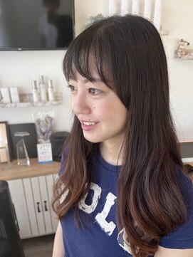 レポ(LEPO) 艶感あるワンレンロング