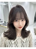 ミディアムレイヤーカット　透明感カラー