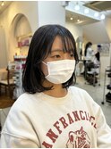 内巻きワンカールでまとまりヘア顔周りカット