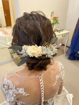 美容室　ベルモード ゆるふわアップスタイル