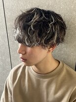 ニアウ 太田店(Niau)&nbsp;メンズナチュラルマッシュシャドウパーマホワイトメッシュ