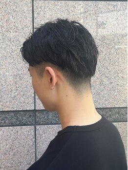 ドゥーズ(DOUZE)の写真/再現性の高いスタイル提案で忙しい朝も楽に◎清潔感UPで好印象になれる眉カットやヘッドスパもおすすめ◇