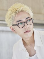 サンクマーケット 渋谷(cinq MARKET)&nbsp;渋谷メンズショートカットブリーチカラーホワイトブロンド金髪