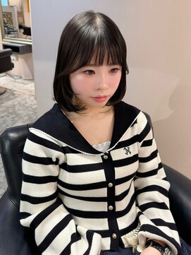 リタ(Lita) 大人可愛い内巻きbob/小顔顔周りカット