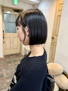 ブロンド(Blonde.) mini bob/ブルーブラック／ダークブルー