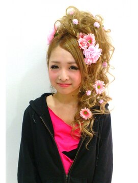 ラチャウ(La.Ciau) ピンクフラワー盛り☆