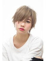 メルクマール(MERKMAL) エッジィなコンパクトショート。