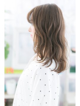 ミック ヘアアンドビューティー 大山店(miq  Hair&Beauty) ラフウェーブの抜け感セミディ