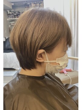 リゼロ(ReZERO) イルミナカラー＆ショートボブ