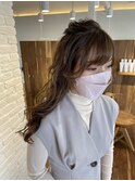 艶感たっぷりカラーと巻きおろしハーフアップアレンジ