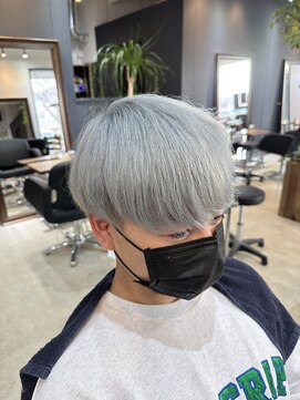 ラテ 伊勢崎(LATTE) ホワイトシルバー