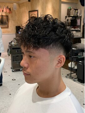 ルドローブラントオオサカ(LUDLOW BLUNT Osaka) 【LUDLOW BLUNT】ソフトツイストスパイラルパーマ