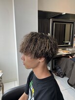 アイズ 海老名(AIZU)&nbsp;ツイストスパイラルパーマ　メンズメッシュ　メンズパーマ