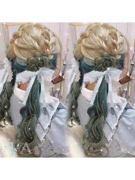 アリエス 新宿駅前東口店(Aries) お花ツインテール