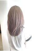 ペールベージュ