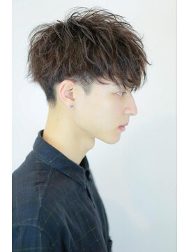 リップス 仙台ロフト(LIPPS) ショートレイヤー　無造作　マッシュ　刈り上げ