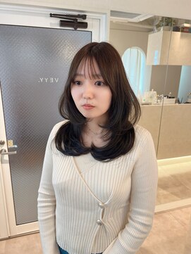 ヴェイナゴヤ(VEYY. nagoya) グレージュ/レイヤーカット/韓国ヘア/前髪/顔まわりハイレイヤー