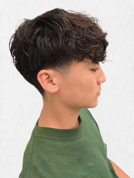 アノ 別府店(Ano.) 大分別府メンズパーマスキンフェードラフカールスペインカール