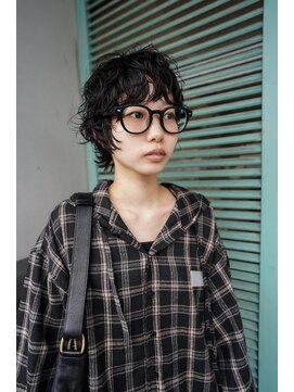 オルティ(OLTI) 《OLTI》黒縁メガネ×黒髪ショートパーマ