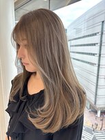 エアー 福岡(AIR)&nbsp;透けグレージュ × 顔周りレイヤー