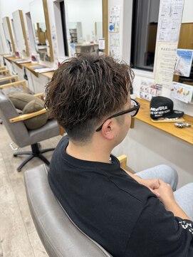 ルプラ アンテ(le-pla Ante) ツイストスパイラル×刈り上げメンズスタイル