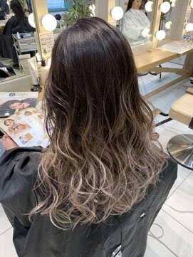 クレア本厚木(CREA) ブランジュ グラデーション