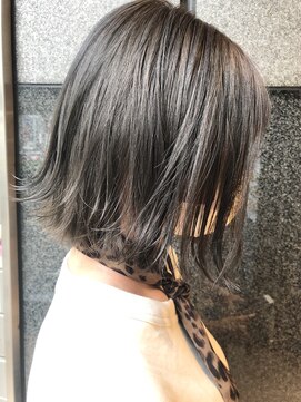 インビテーション(invitation) （invitationお客様スタイル）ラベンダーアッシュ♪外ハネボブ